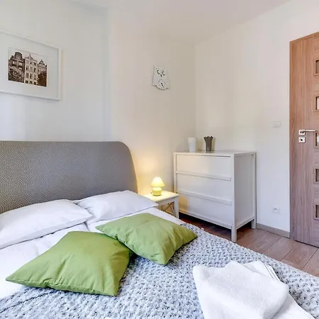 Platinium Old Town Gardens Apartment